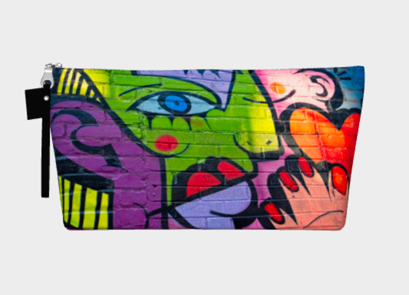 Graffiti Heart Essential Pouch