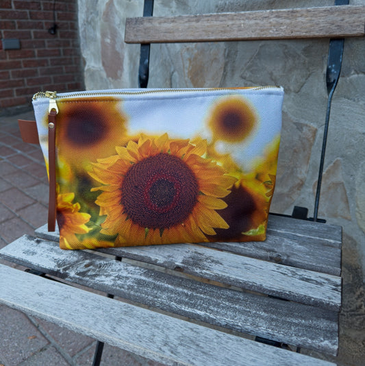 Hello Sunshine Essential Pouch
